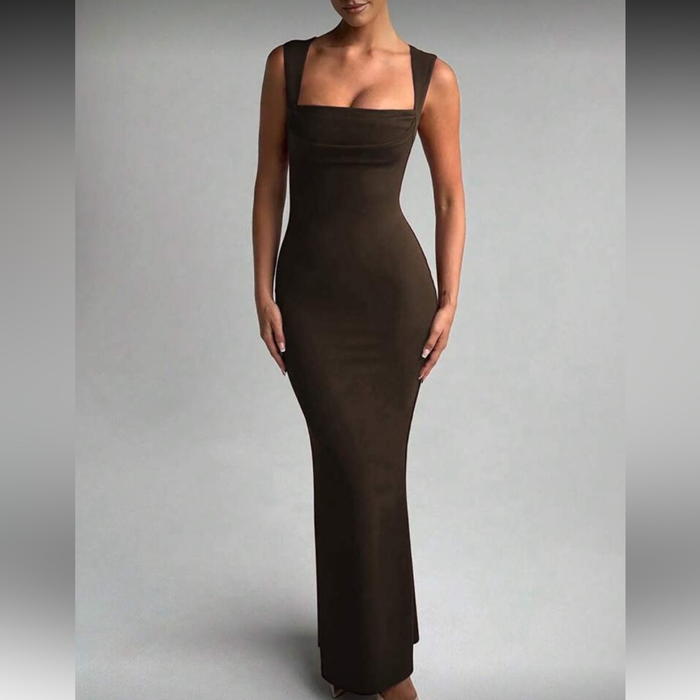 Sculpted Square-Neck Maxi Dress in Dark Brown